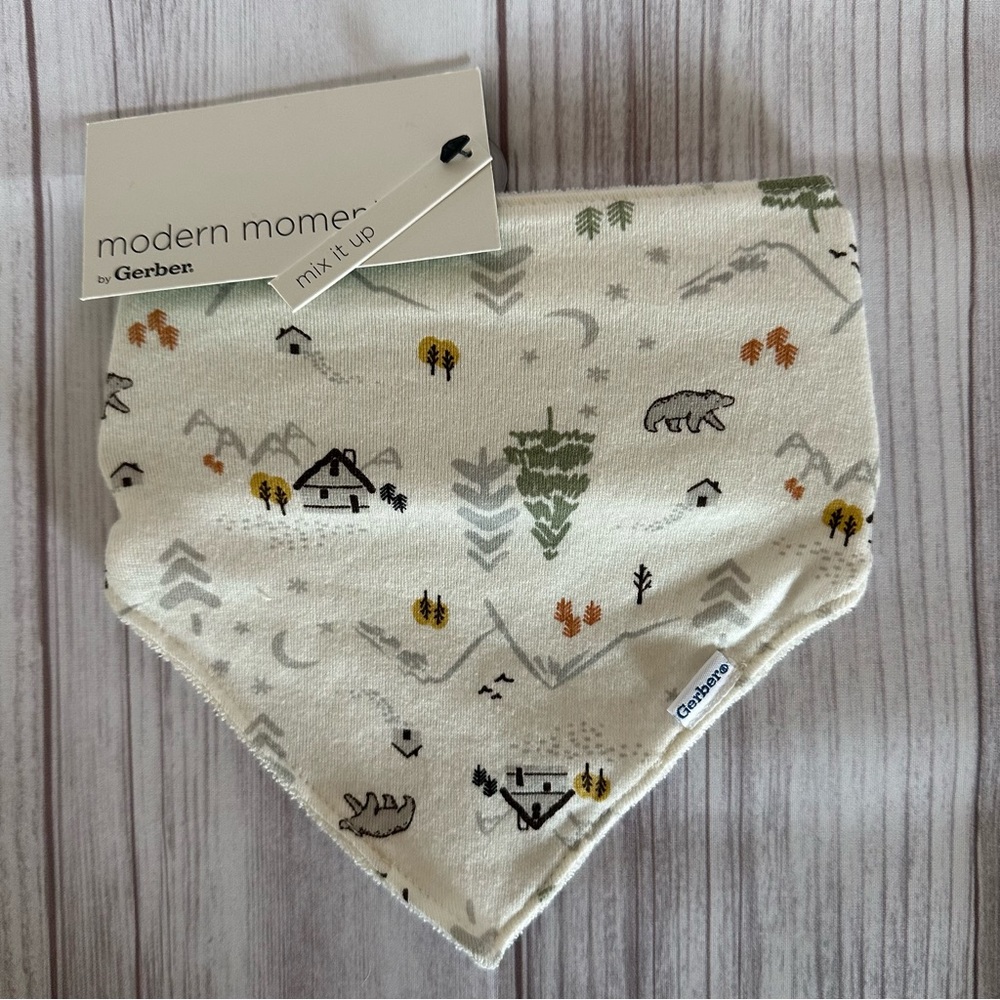 Modern moments by gerber one size baby bandana bib wild life print